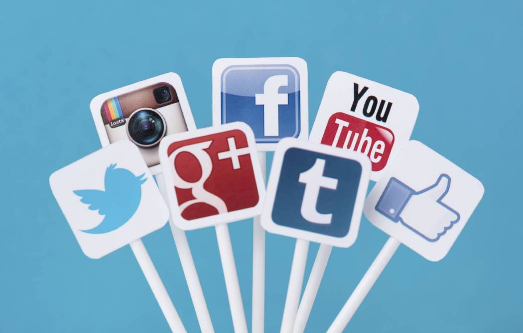 أشهر تطبيقات التواصل الاجتماعي
